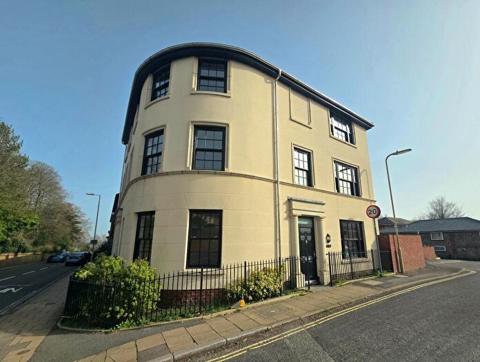 4 Bedroom Town House To Rent In Romsey Road, Winchester, SO22