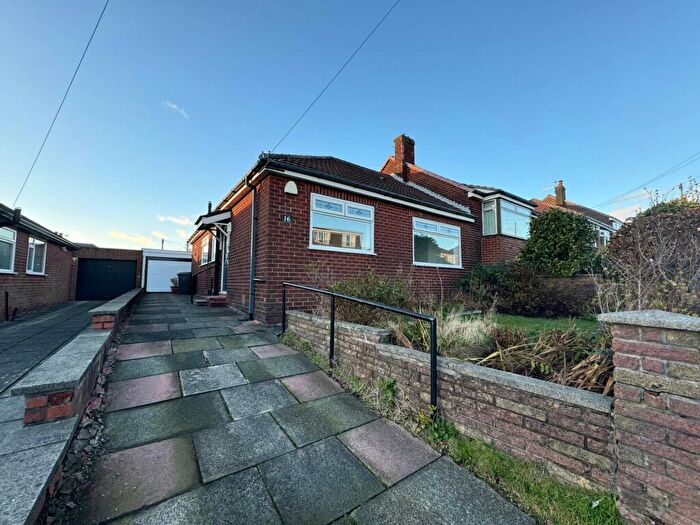 2 Bedroom Semi-Detached Bungalow To Rent In Surrey Avenue, High Crompton, OL2
