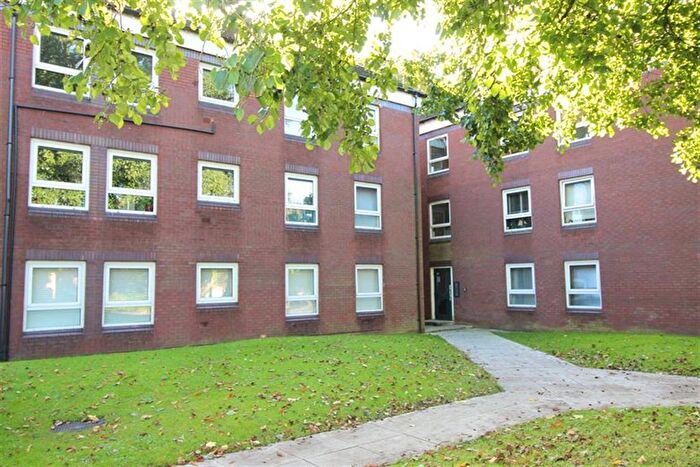 2 Bedroom Flat To Rent In Fernlea, Heaton Moor Road, Heaton Moor, Stockport, SK4