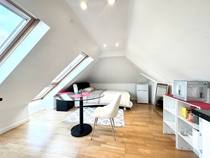 Studio To Rent In Granard Avenue, London, SW15