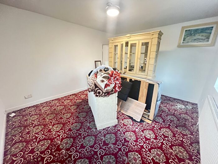 3 Bedroom Flat To Rent In Om Sai House, High Street, West Drayton, Greater London, UB7