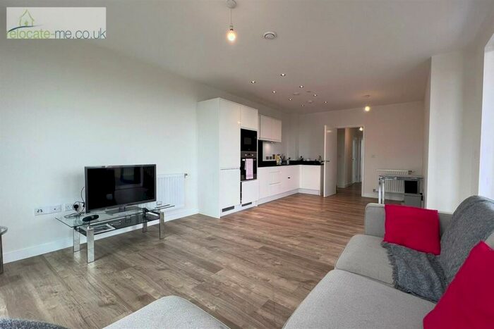 3 Bedroom Apartment To Rent In Baronet House, Regency Heights, Park Royale, Brent, Acton, London, NW10