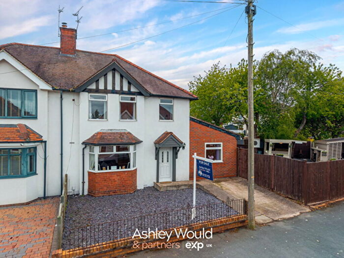 4 Bedroom Semi-Detached House For Sale In Lady Greys Walk, Stourbridge, DY8