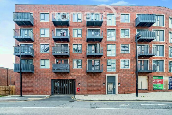 1 Bedroom Apartment To Rent In Lilys Walk, HP11