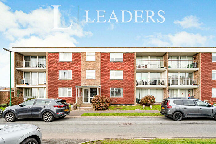 2 Bedroom Flat To Rent In Chanctonbury Road, Rustington, BN16