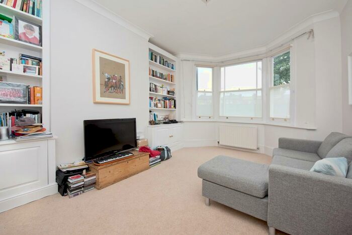 4 Bedroom House To Rent In Gilkes Crescent, London, SE21
