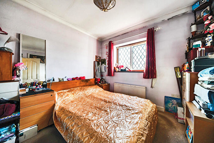 3 Bedroom End Of Terrace House For Sale In Alers Road, Bexleyheath, Kent, DA6