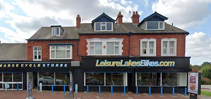 2 Bedroom Maisonette To Rent In A Cross Gates Road, Leeds, LS15