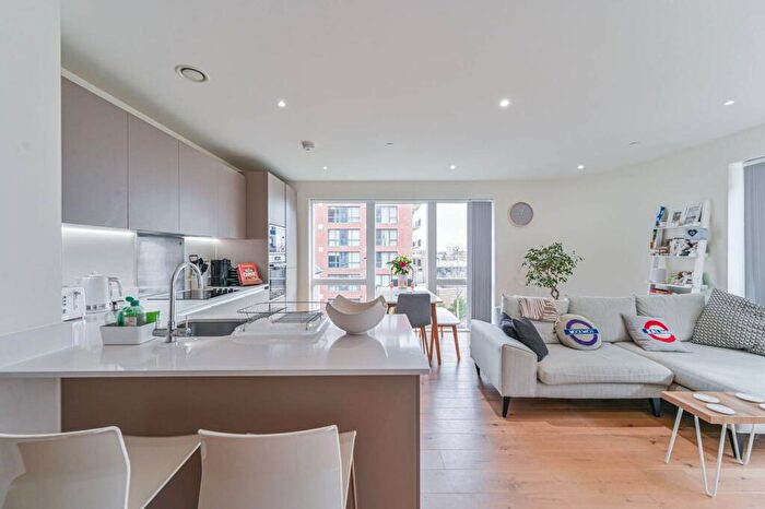 2 Bedroom Flat For Sale In Thunderer Walk, Woolwich Riverside, London, SE18