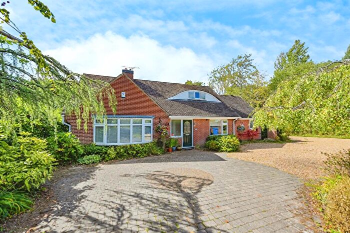 4 Bedroom Detached House For Sale In Station Road, Mickleover, Derby, DE3