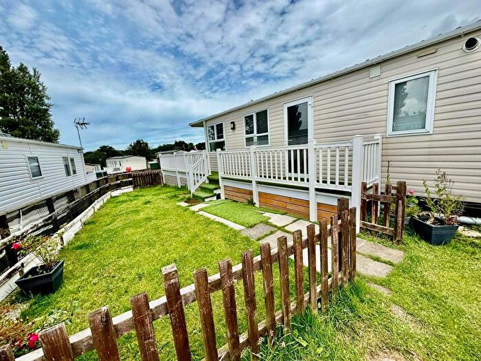2 Bedroom Property For Sale In Penrefail Crossroads, Moelfre, Abergele, LL22