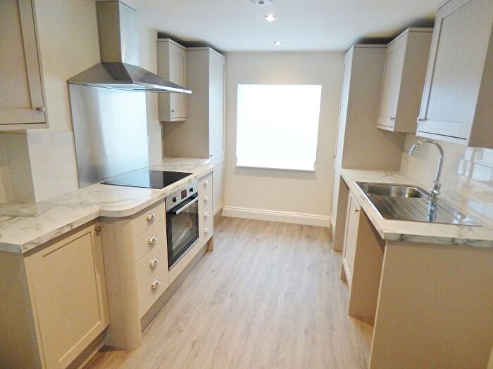 1 Bedroom Maisonette To Rent In High Street, Leatherhead, KT22