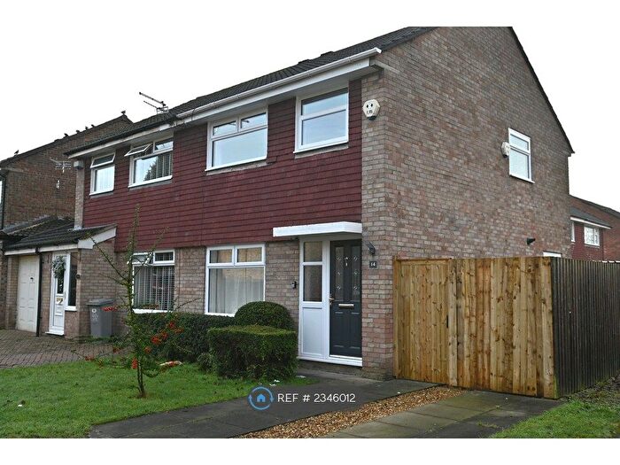 3 Bedroom Semi-Detached House To Rent In Riley Close, Sale, M33