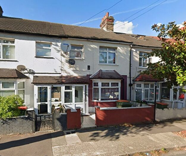 3 Bedroom Terraced House To Rent In Caledon Road, London, E6