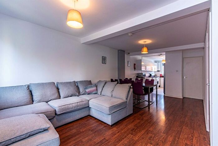 6 Bedroom Terraced House To Rent In Montpelier Road, Dunkirk, Nottingham, NG7