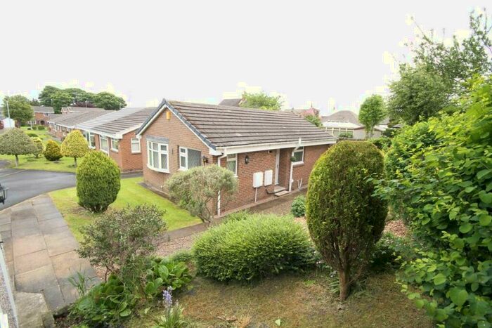2 Bedroom Detached Bungalow To Rent In , Santa Monica Grove, Bradford, BD10