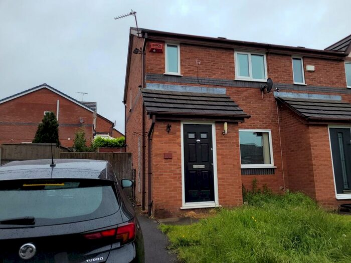 2 Bedroom Terraced House To Rent In Wood Cottage Close, M28