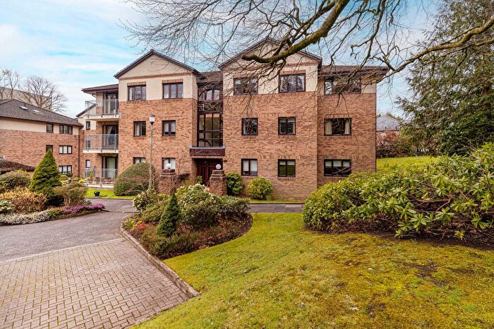 3 Bedroom Apartment For Sale In Drymen Road, Bearsden, G61
