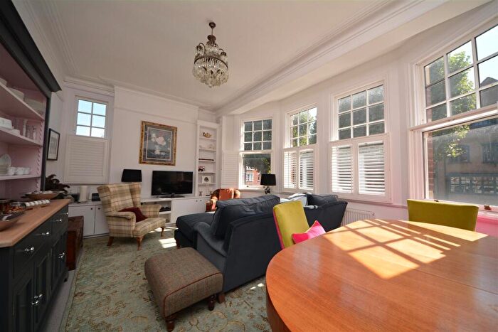 2 Bedroom Flat To Rent In Fortis Green Road, Muswell Hill, N10