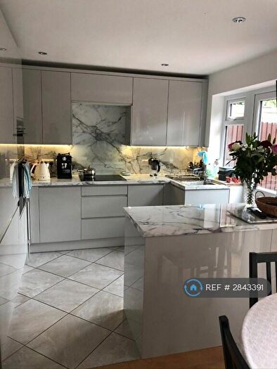 3 Bedroom End Of Terrace House To Rent In Clover Leas, Epping, CM16