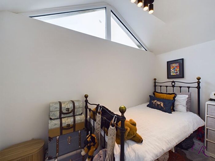 3 Bedroom Terraced House For Sale In Upper Park Street, Cheltenham, GL52