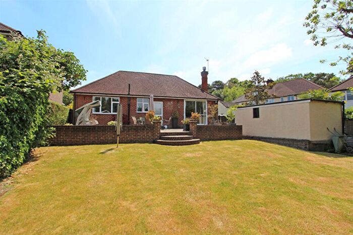 2 Bedroom Detached Bungalow To Rent In Kingsley Avenue, Banstead, SM7