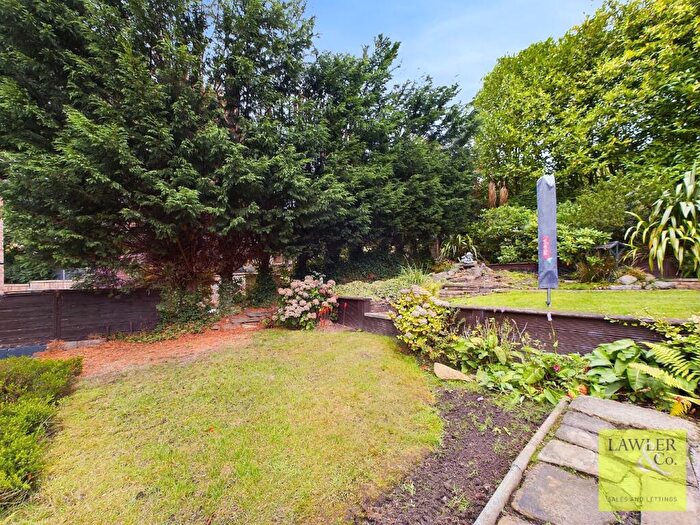 3 Bedroom Semi-Detached House For Sale In Windsor Drive, Bredbury, Stockport, Cheshire, SK6