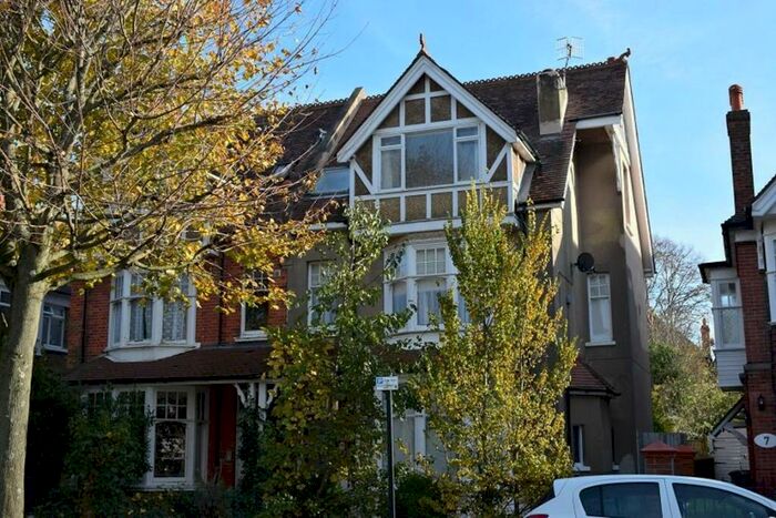 1 Bedroom Flat To Rent In Pembroke Avenue, Hove, BN3