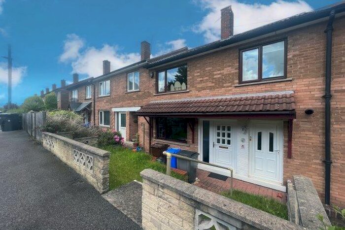 3 Bedroom Terraced House To Rent In Fraser Crescent, Sheffield, S8