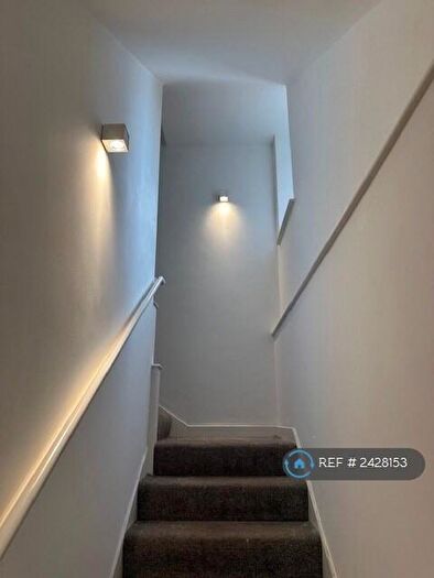 1 Bedroom Flat To Rent In Qube Court, London, SE12
