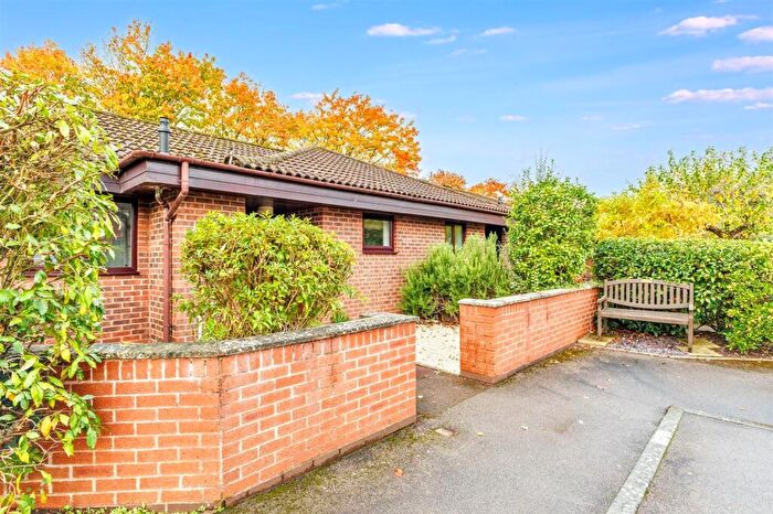 2 Bedroom Terraced Bungalow For Sale In Knights Lane, Tiddington, CV37