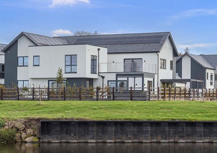 5 Bedroom Detached House For Sale In The Westminster, Marina Quays, Newark, Nottinghamshire, NG24