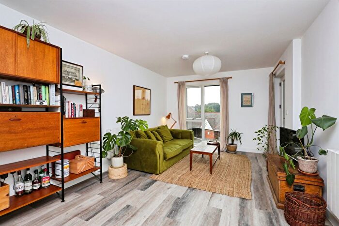 1 Bedroom Flat For Sale In Brooks Road, Lewes, BN7