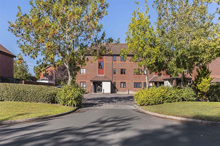 1 Bedroom Flat To Rent In Linacre Close, Didcot, OX11