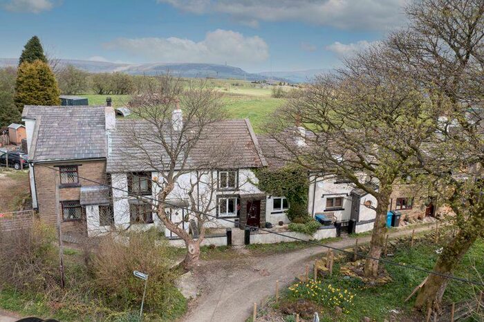 3 Bedroom Cottage For Sale In Watling Street, Affetside, Bury, BL8