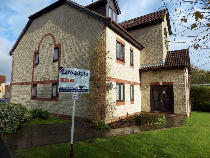 1 Bedroom Flat To Rent In Paddock Close, Bristol, BS32