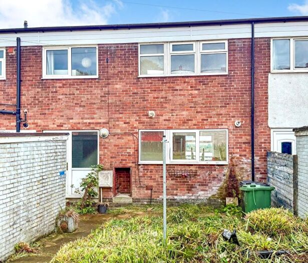 3 Bedroom Terraced House For Sale In School Crescent, Dewsbury, WF13