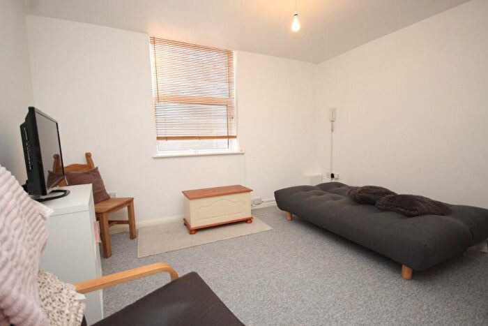 1 Bedroom Flat To Rent In Tregonwell Road, Bournemouth, Dorset, BH2