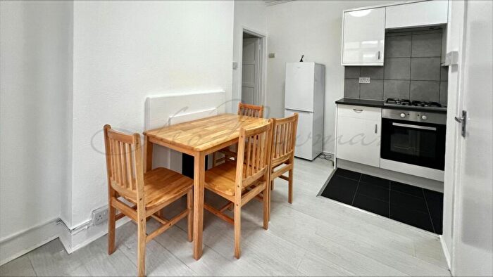 2 Bedroom Flat To Rent In Penfold Place, Lisson Grove, NW1