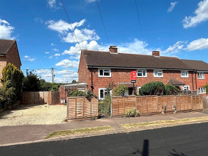 3 Bedroom Semi-Detached House For Sale In Vauxhall, Newent, GL18