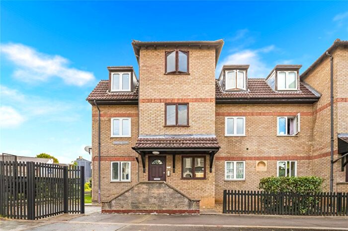 1 Bedroom Flat For Sale In Raglan Road, Walthamstow, London, E17