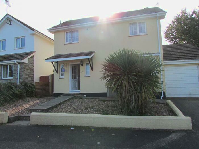 3 Bedroom Detached House To Rent In Beards Road, Fremington, EX31