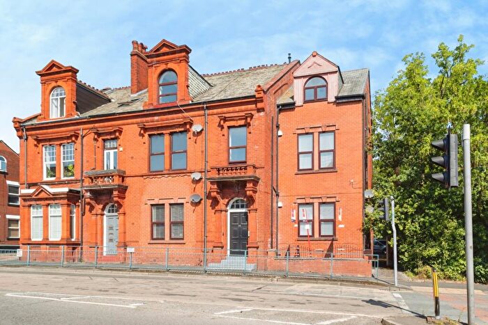 2 Bedroom Flat For Sale In Acres Lane, Stalybridge, Greater Manchester, SK15