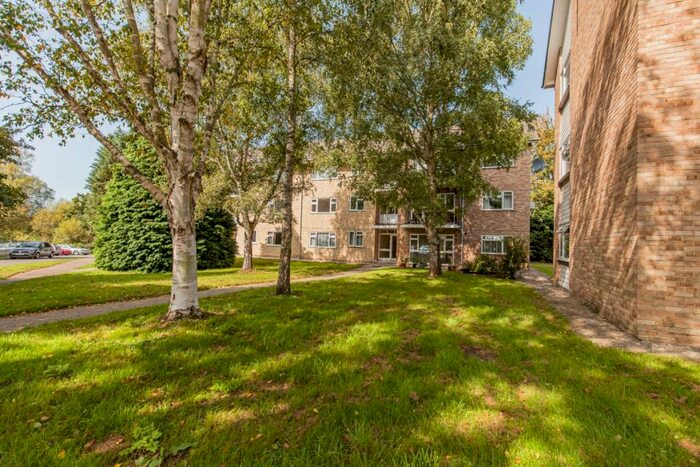 1 Bedroom Flat To Rent In Glyme Close, Woodstock, OX20