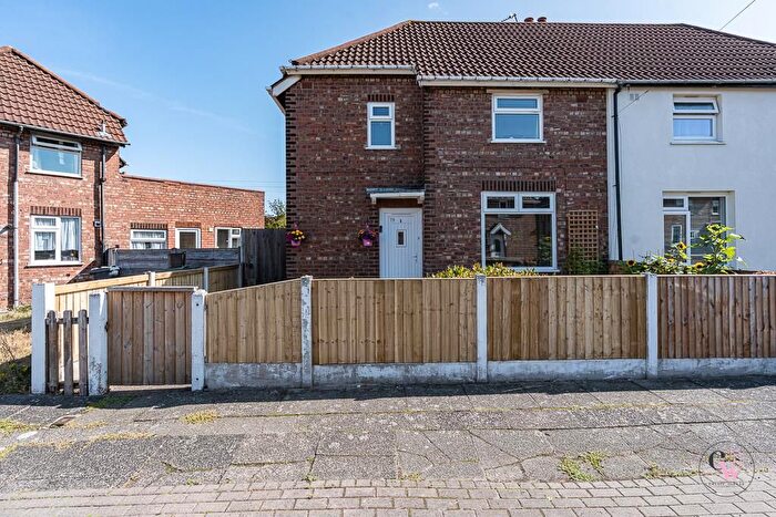 3 Bedroom Semi-Detached House For Sale In Danefield Road, Northwich, CW9