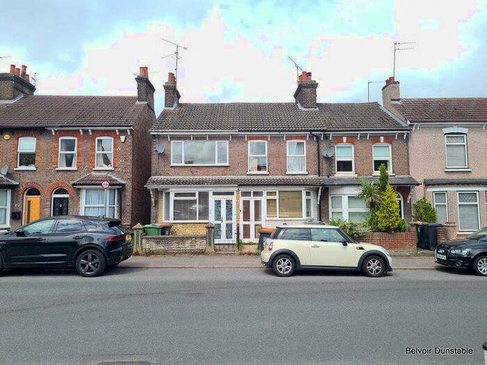 2 Bedroom Property To Rent In Great Northern Road Dunstable, Dunstable, LU5