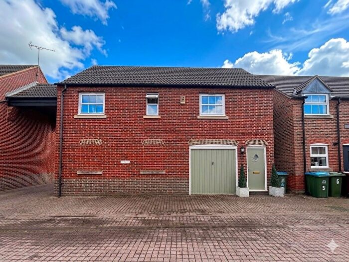 1 Bedroom Property To Rent In Waterperry Mews, Aylesbury, HP19