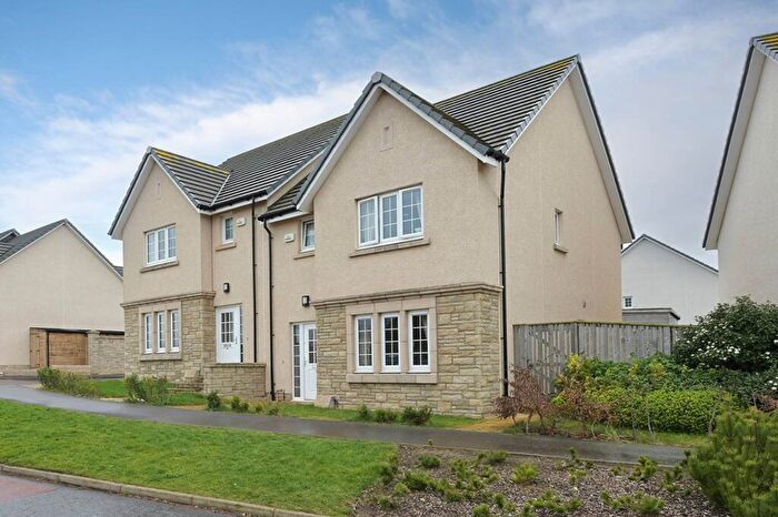 3 Bedroom Semi-Detached House For Sale In Pilgrims Way, North Berwick, EH39