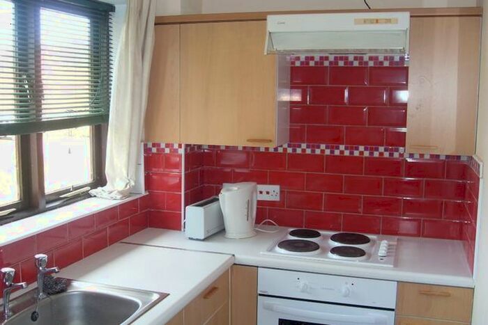 Studio To Rent In Eagle Drive, London NW9