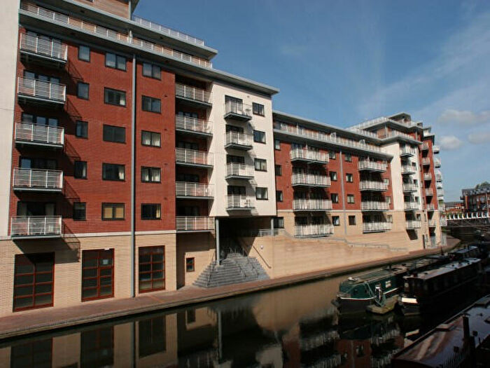 2 Bedroom Flat To Rent In Watermarque, Browning Street, B16
